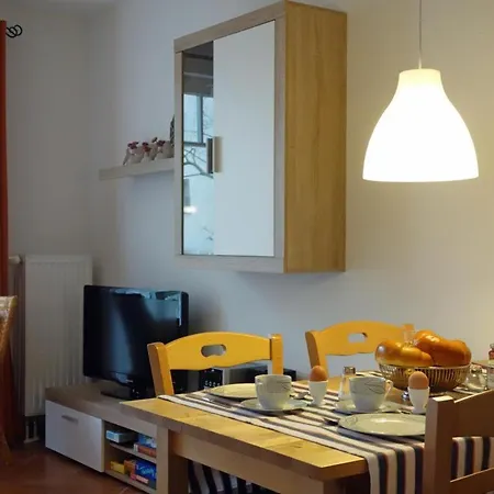 Schoenes Mit Balkon, Parkplatz, Wlan Feriehus *